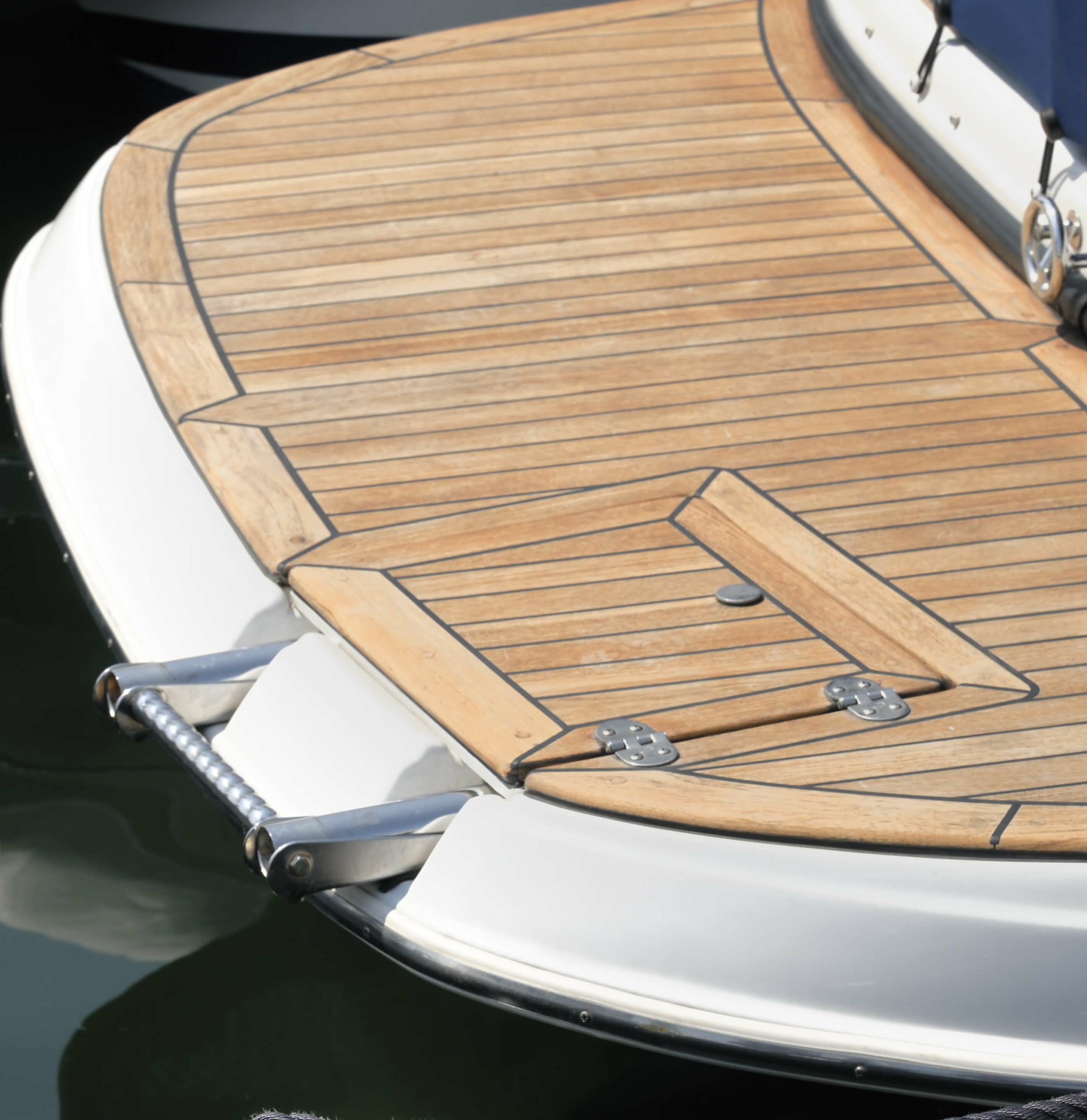 Individuelle Umbauten Boot Yacht Bodensee Vorarlberg GRUBER YACHTING Individuelle Umbauten Boot Yacht Bodensee Vorarlberg GRUBER YACHTING